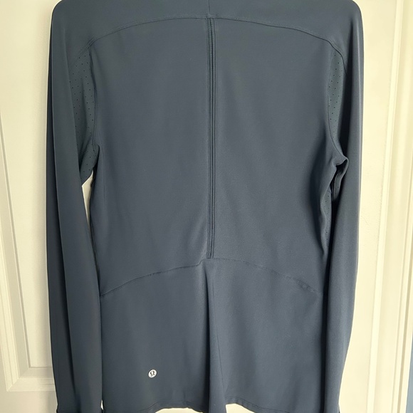 Lululemon Jacket - Picture 3 of 4